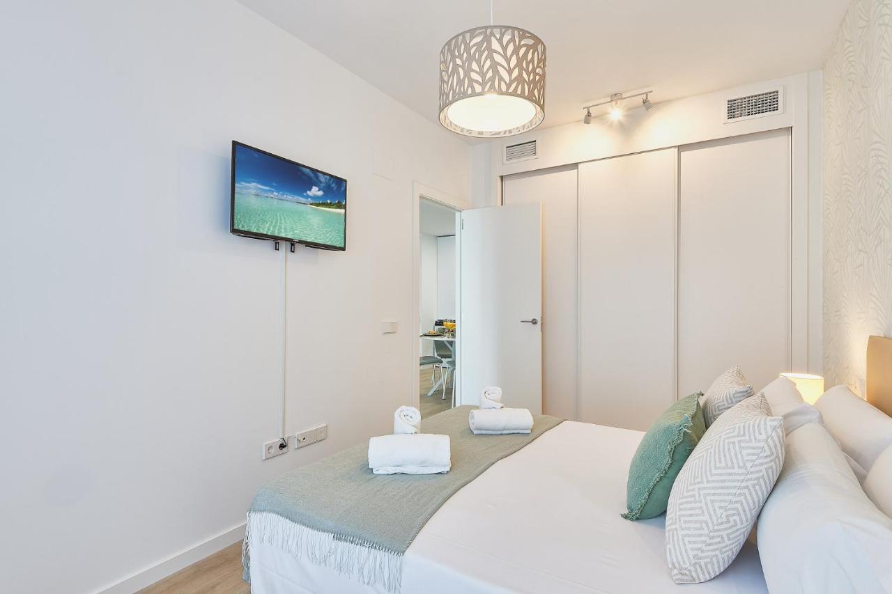 Apartamento Adriela Малага Экстерьер фото